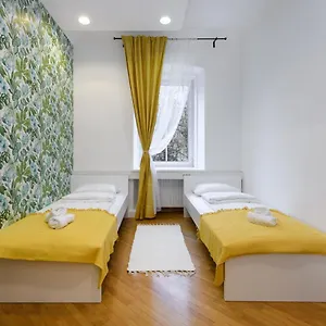 https://royal-rooms.hotels-in-ljubljana.com