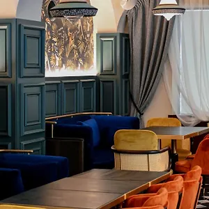 https://royal-ambasador-suite.hotels-in-ljubljana.com